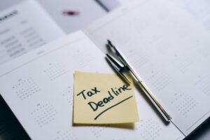 Tax deadline reminder on calendar